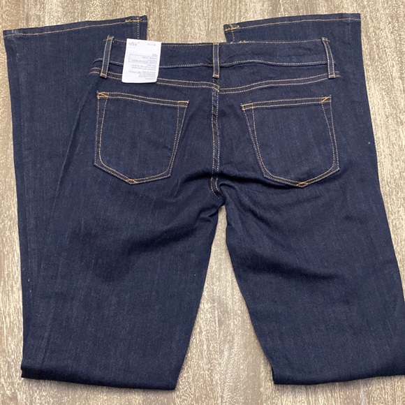 NEW Gap Low rise slim in the hip & thigh’s Boot cut leg opening stretchy - Picture 4 of 11